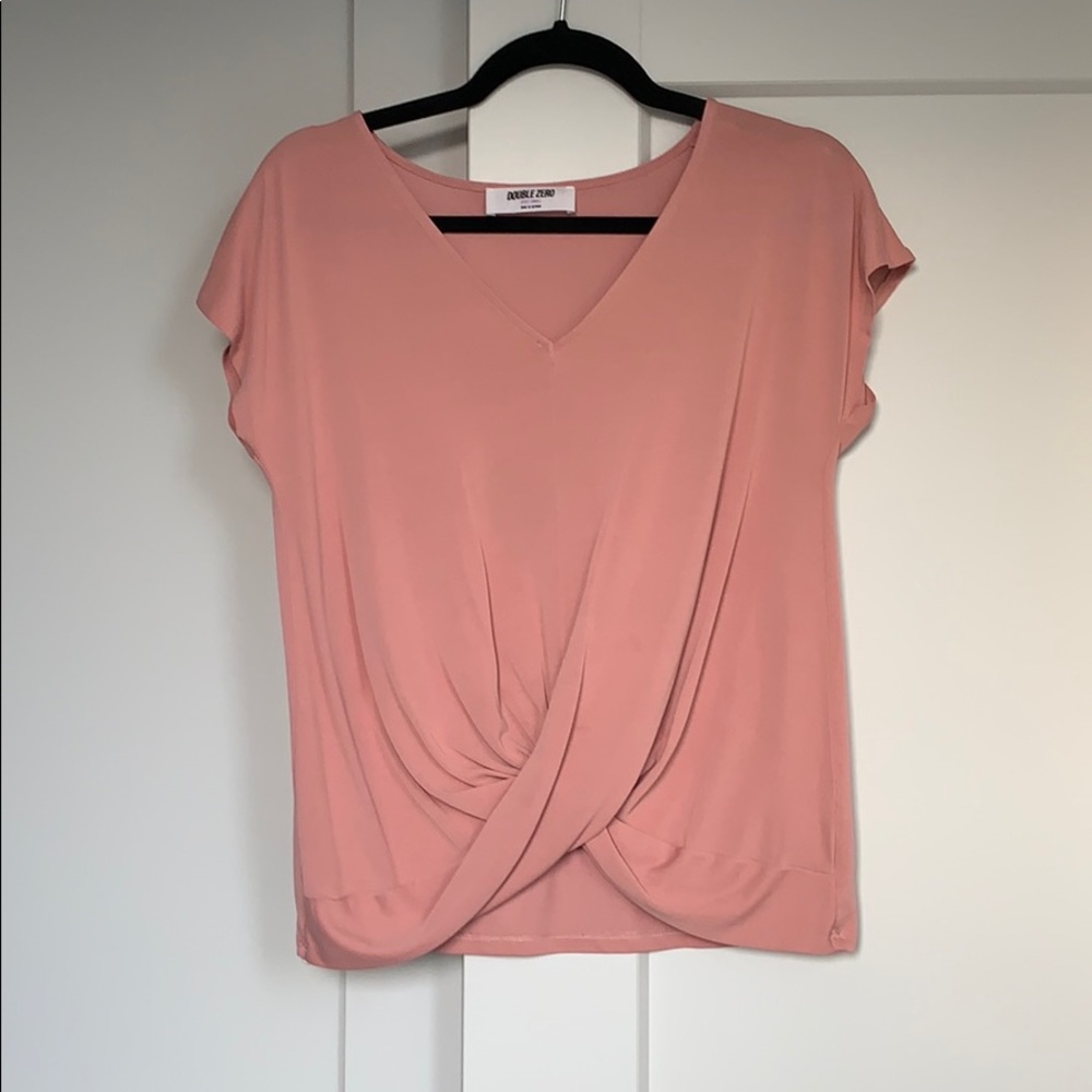 Light pink t-shirt with crisscross